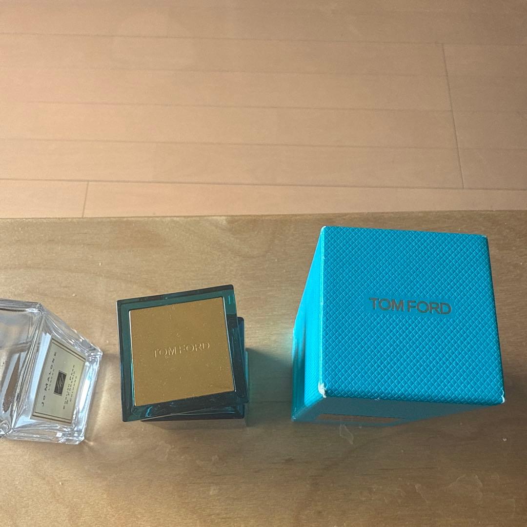 トムフォードネロリ　ジョーマロンイングリッシュペアー&フリージア香水
