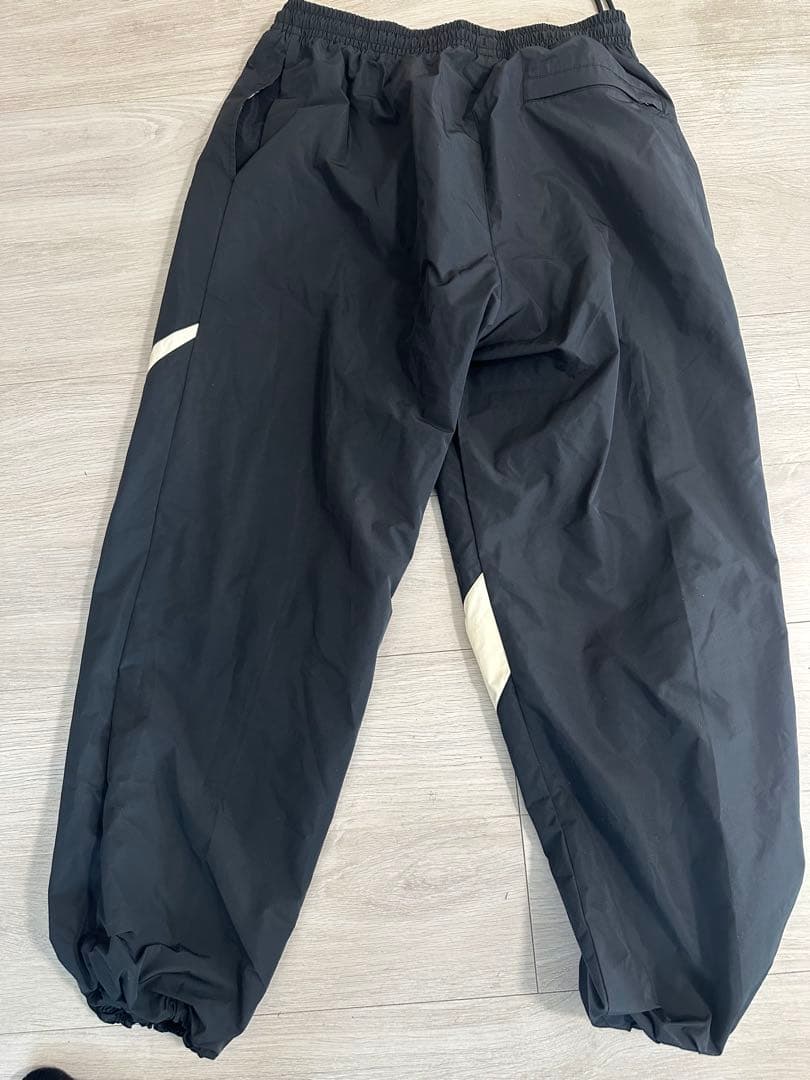 新品NIKEビッグスウッシュ　パンツ