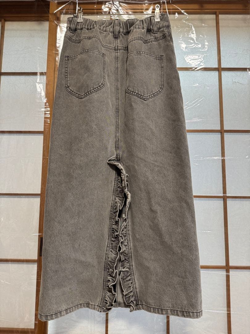 【最終値下げ】ラブティックボンボン パール付きデニムタイトスカート 38サイズ