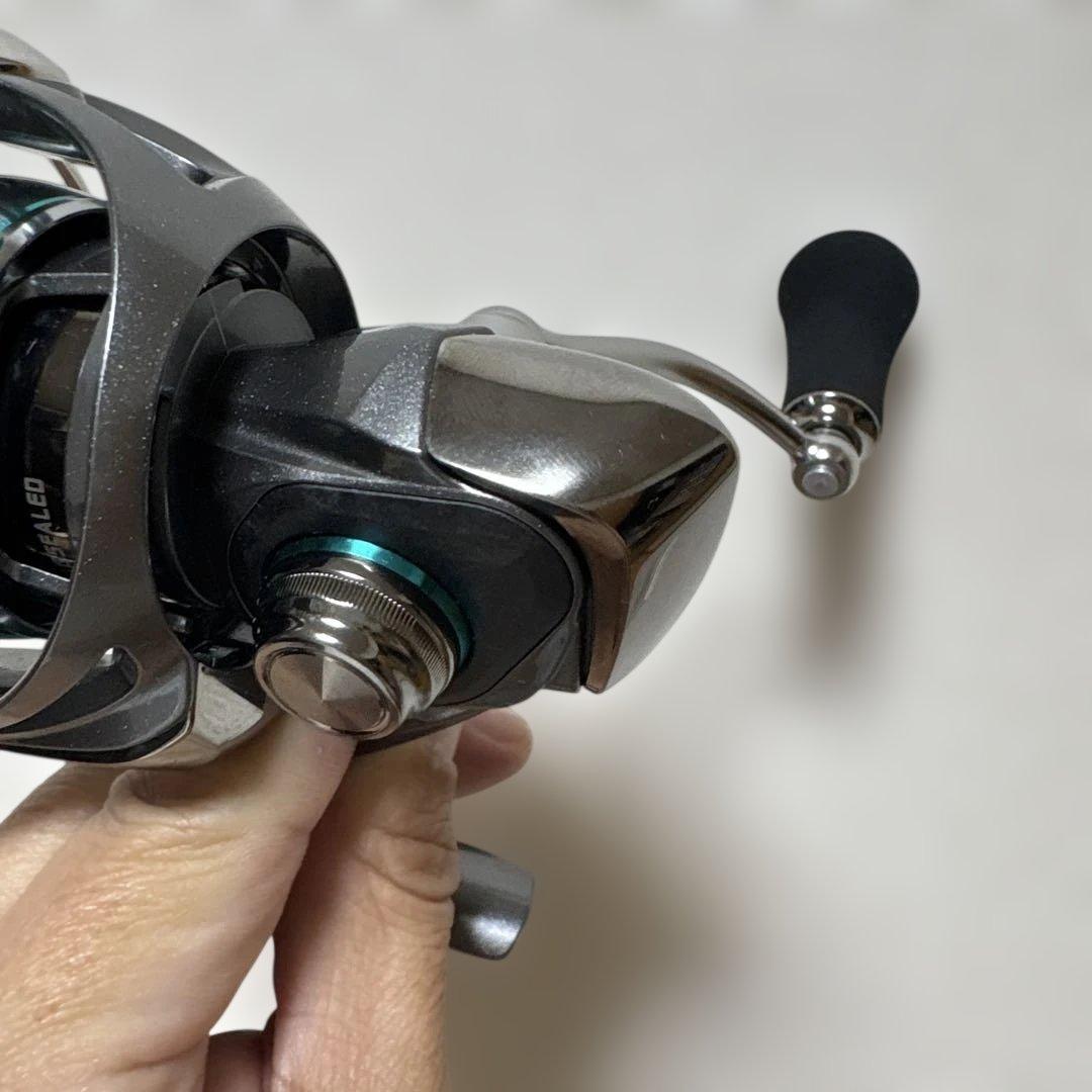 ダイワ スピニングリール 25 エメラルダス AIR LT2500S
