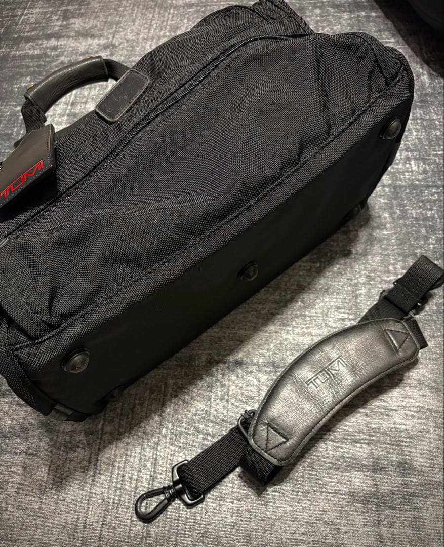 TUMI made in USA/トゥミ ボストンバッグ 純正ストラップ付