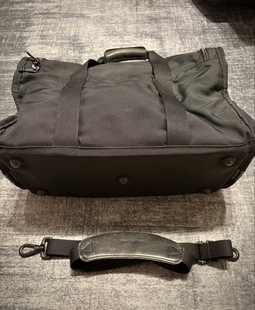 TUMI made in USA/トゥミ ボストンバッグ 純正ストラップ付