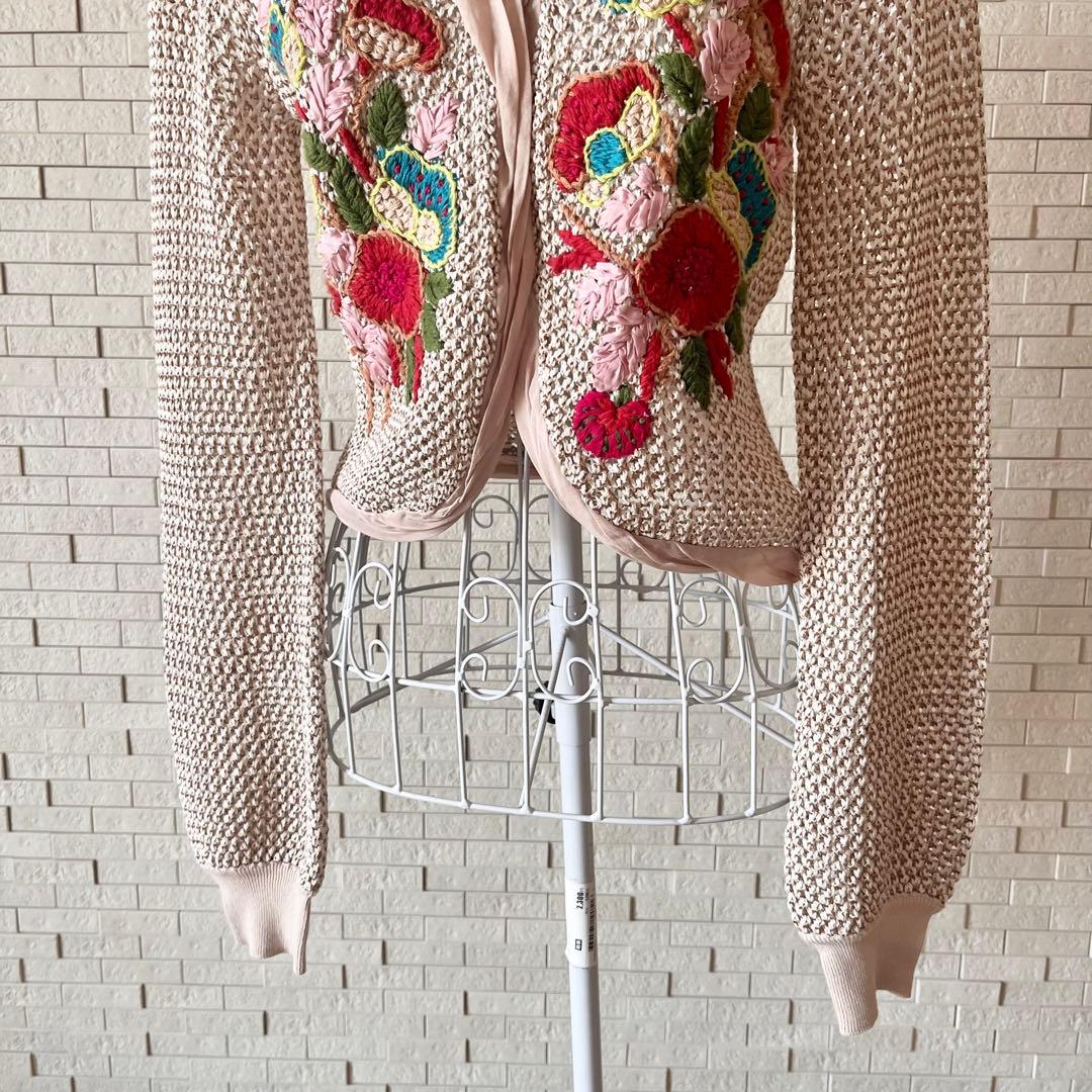 【美品】Sybilla シビラ 刺繍カーディガン M 花柄ニット　ベージュ 上品