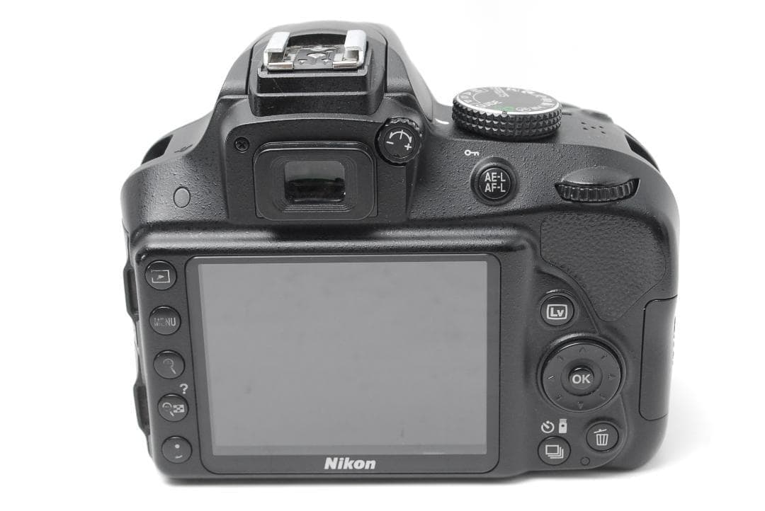 【使用感少ない　美品】Nikon D3300　スマホ転送　写真も動画もこれ1台