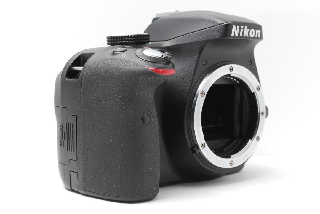 【使用感少ない　美品】Nikon D3300　スマホ転送　写真も動画もこれ1台