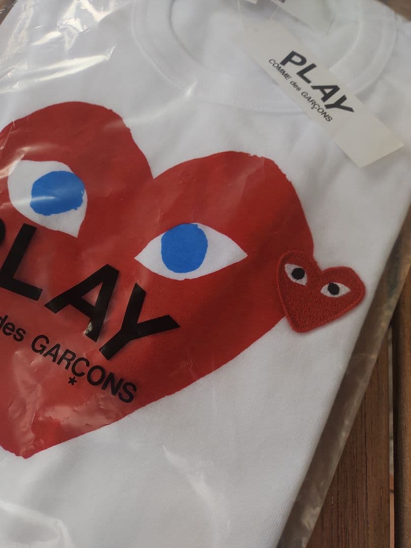 PLAY Comme des Garçons ハートTシャツ