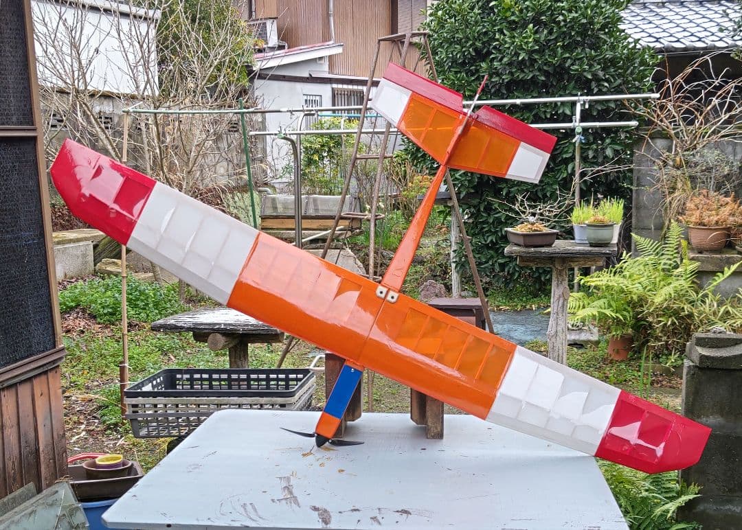 ラジコン飛行機（電動モーターグライダー）