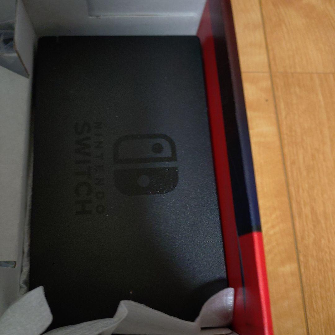 ニンテンドウ任天堂Switch本体　完備品