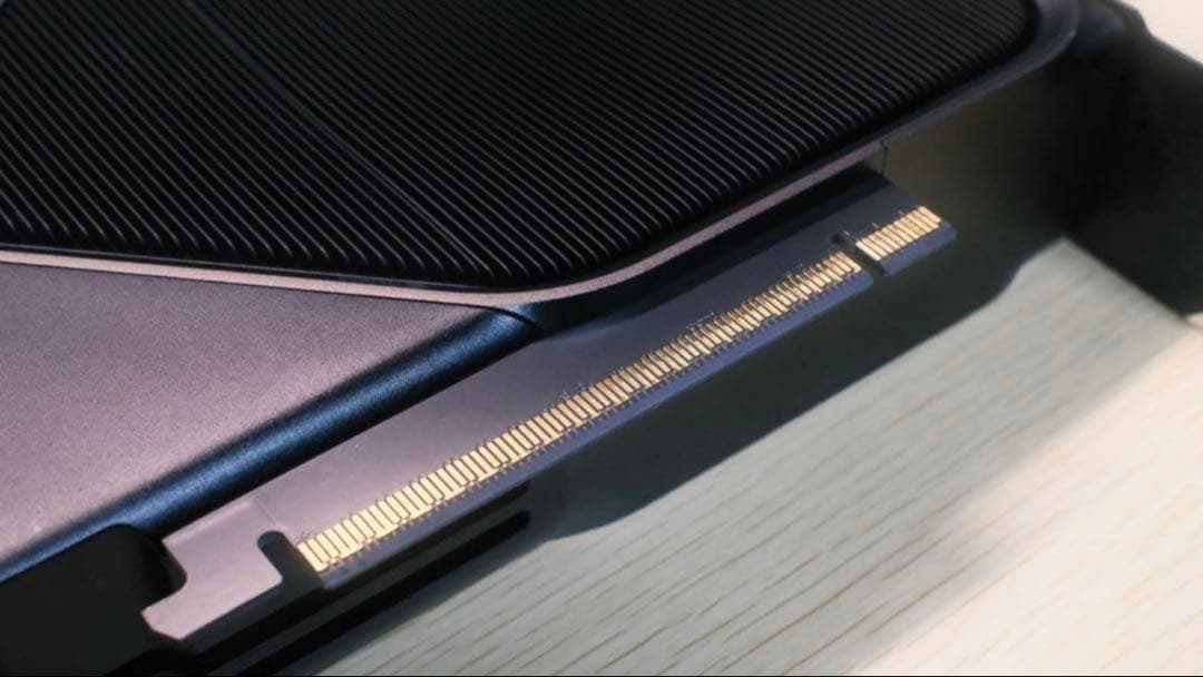 【新古品】Nvidia RTX5090 Founders Edition箱付き