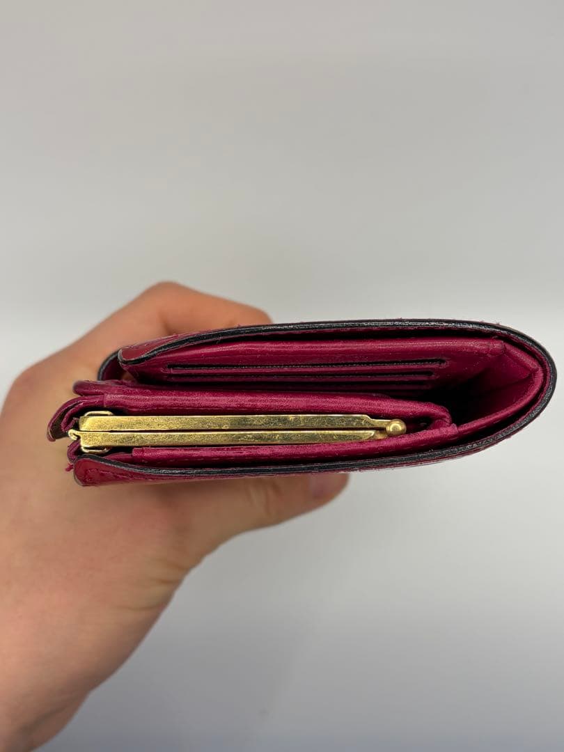ルイヴィトン　ヴェルニ　レッド　二つ折り財布