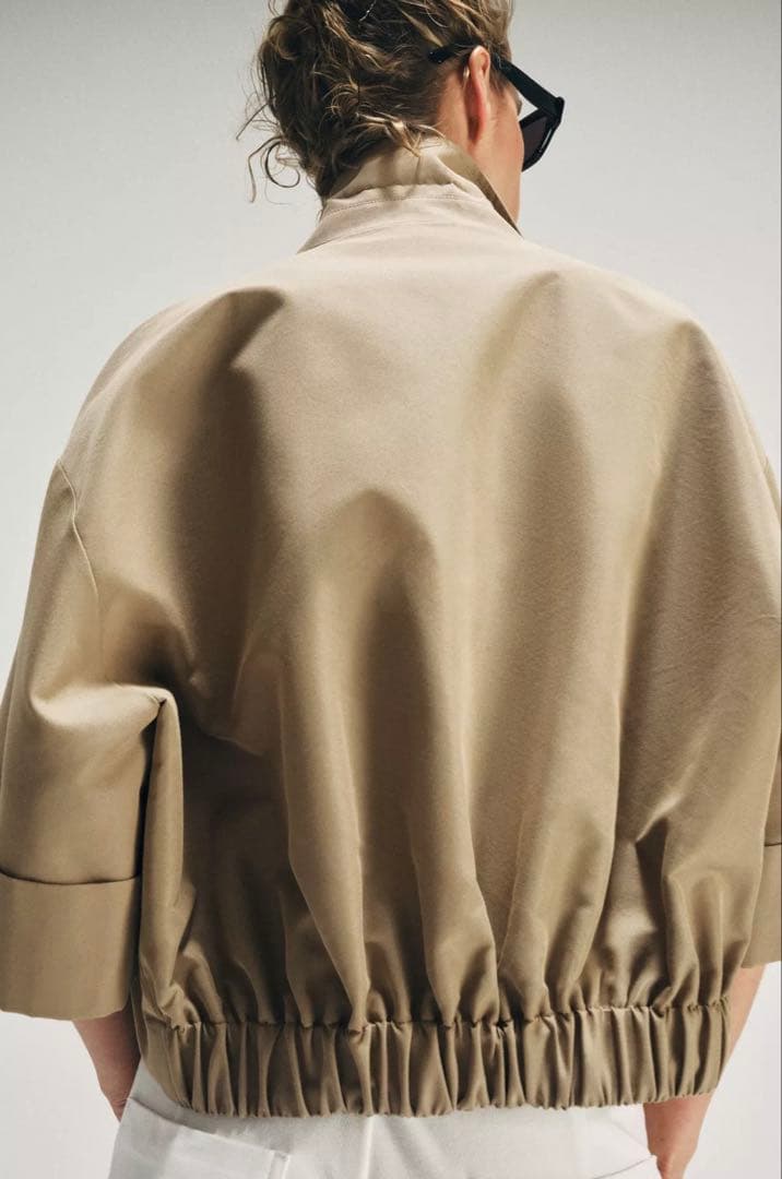 【完売品】ZARA ショート丈ショートスリーブトレンチコート S 新品タグつき