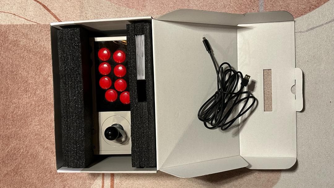 8BitDo アケコン Switch対応 ほぼ未使用 動作確認済み 元箱あり