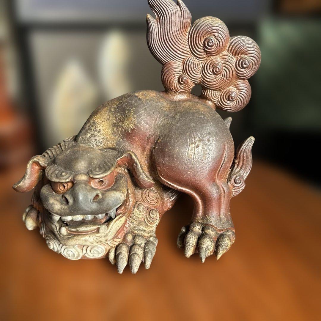 備前焼，陶器 獅子の彫刻 約30cm