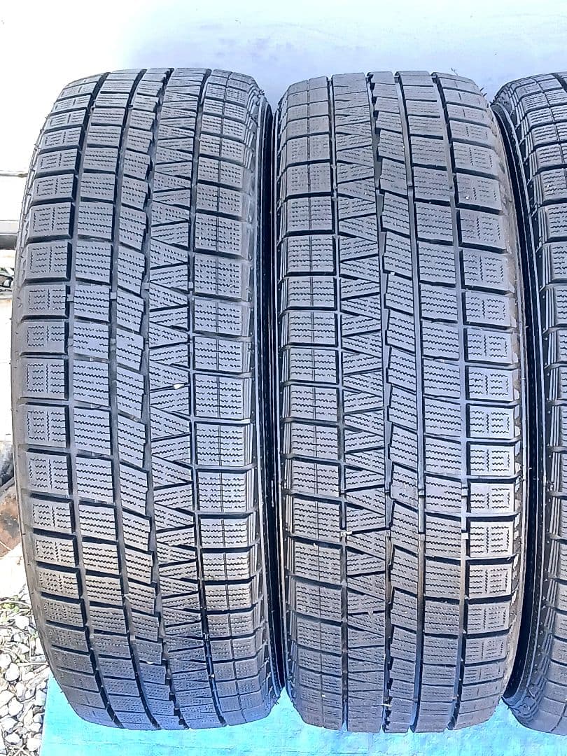 215/60R17　メーカーCORSAFA　製造年2019　4本セット
