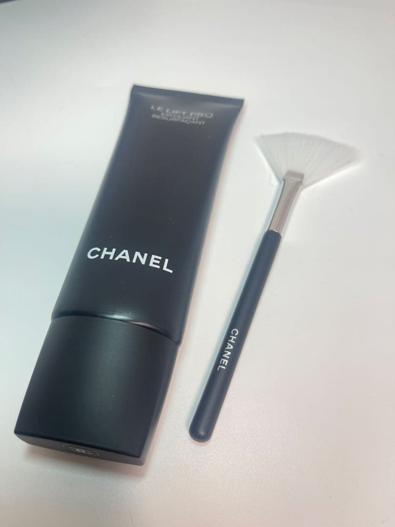 【新品】CHANEL LL プロ リテクスチャライジング ピール