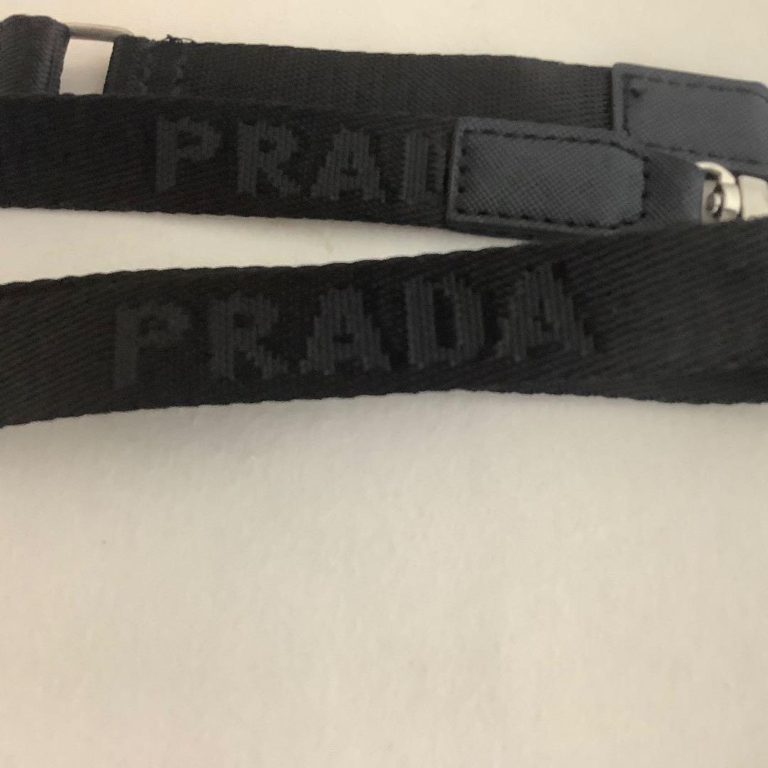 PRADA ブラック ナイロン iPhone16ケース