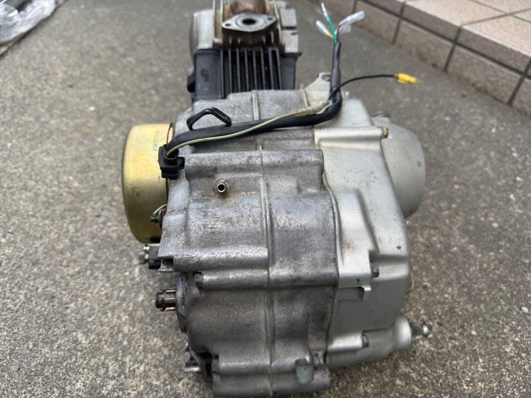 HONDA CD50E エンジン