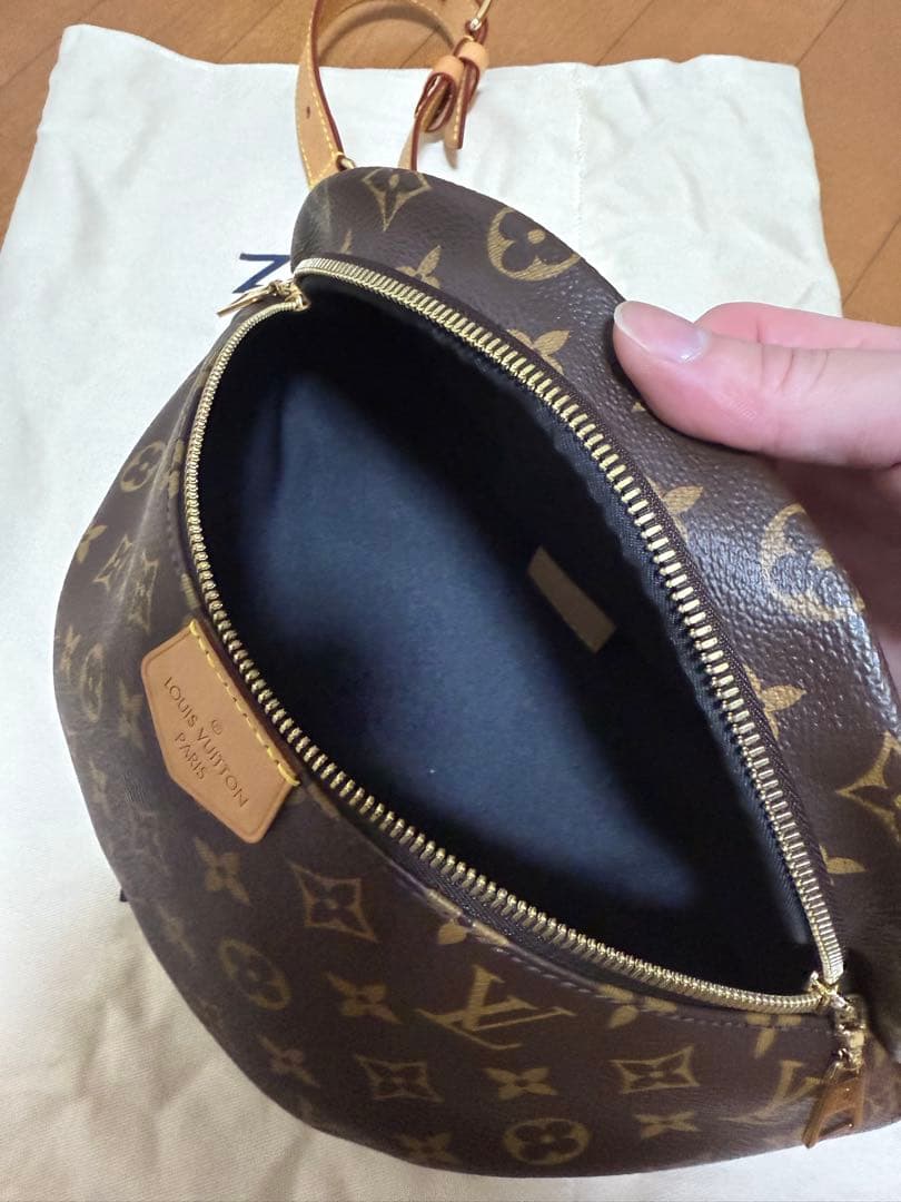 Louis Vuitton モノグラム ボディバッグ　バムバック