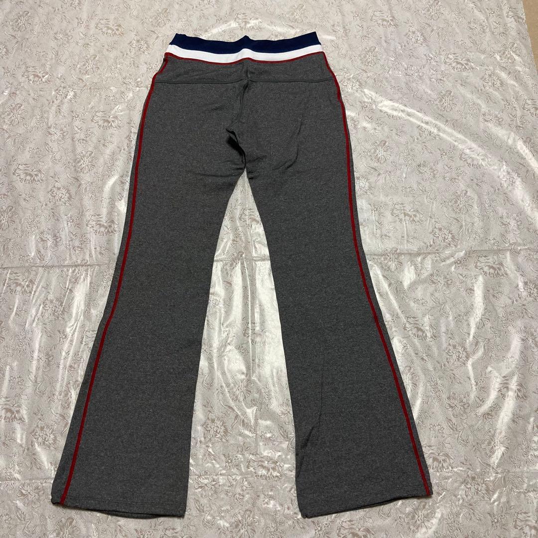 HUITIEME グレーのヨガウェア 3点セット