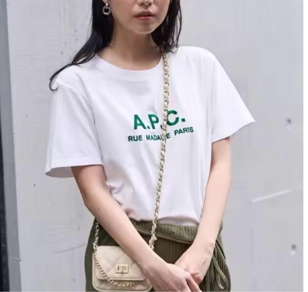 【美品】A.P.Cアーペーセー日本製RUE MADAME Paris Tシャツ.