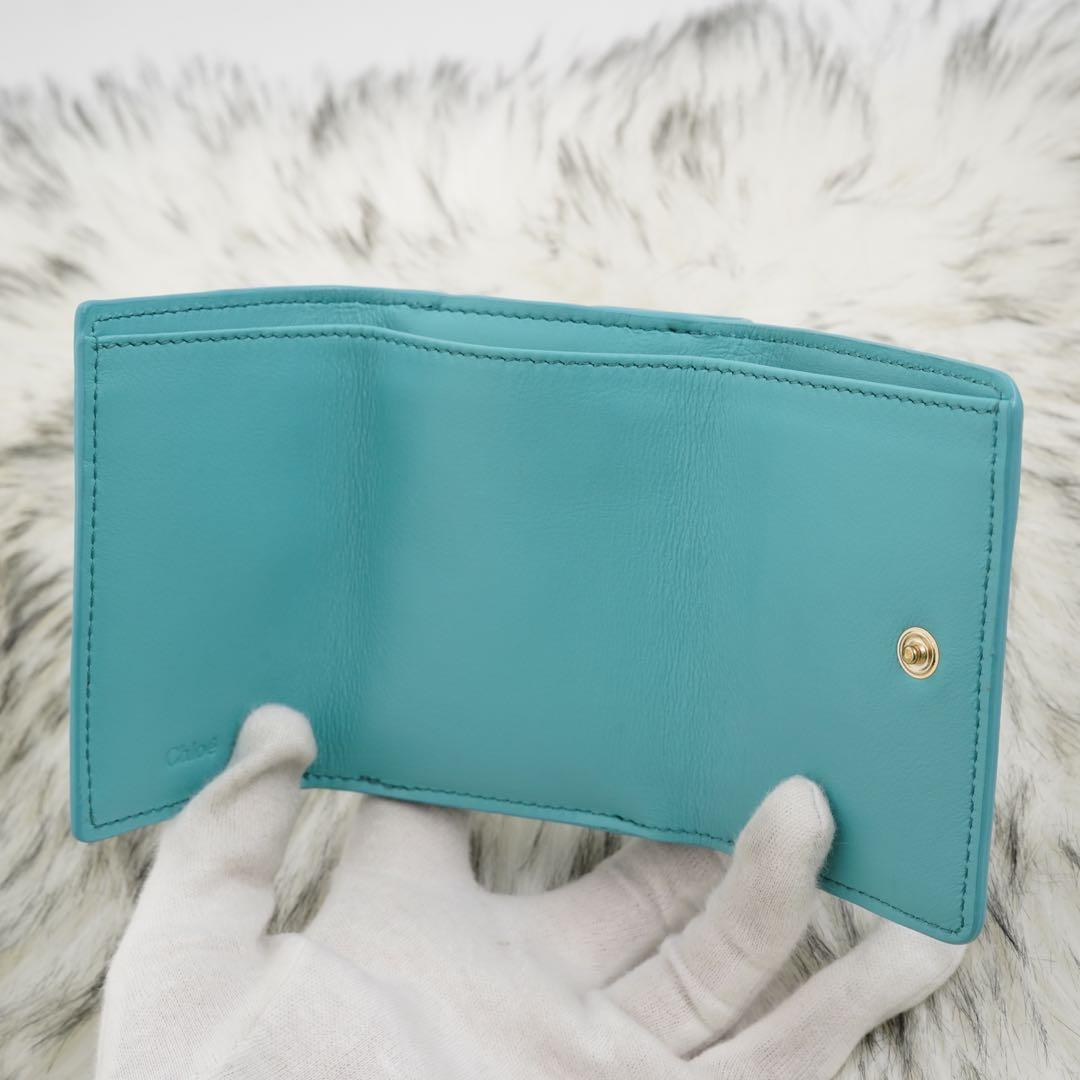 新品未使用品　箱・タグ付き　Chloe クロエ　三つ折り財布　ロゴグラム　ブルー
