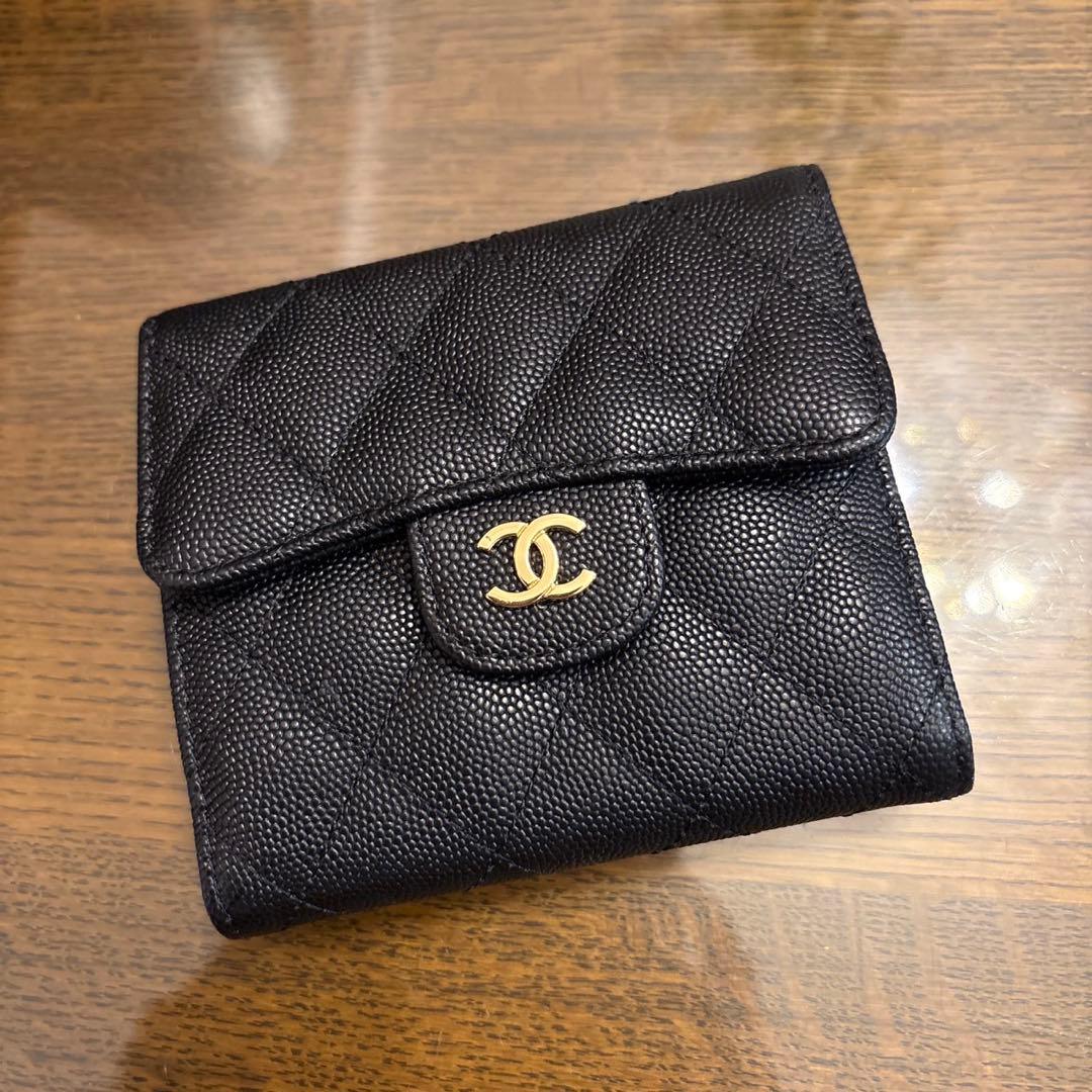 ブラック CHANEL マトラッセ コンパクトウォレット