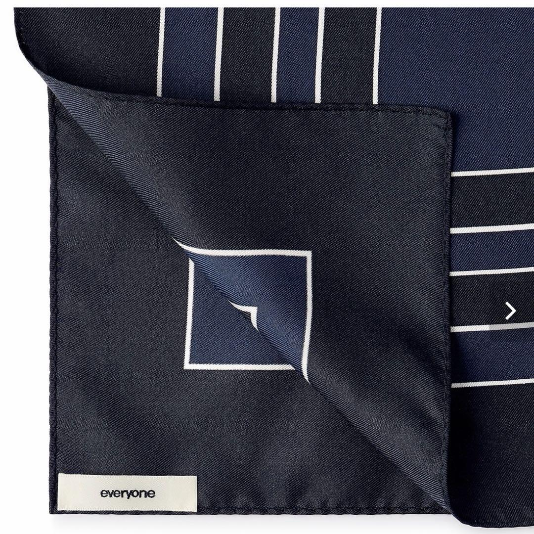 【新品定価37,400円】everyone classic silk scarf