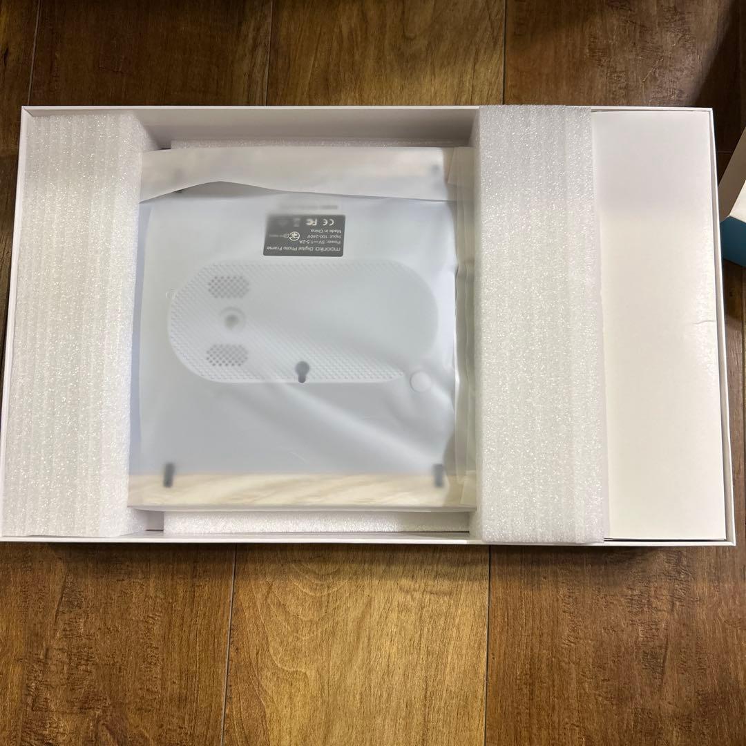 【新品、未使用】木目調 WiFiフォトフレーム 10.1インチzndp1002