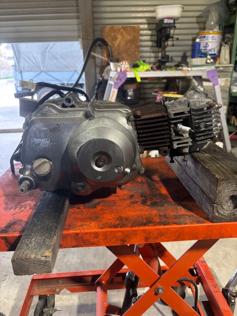 スーパーカブc50エンジン送料込！