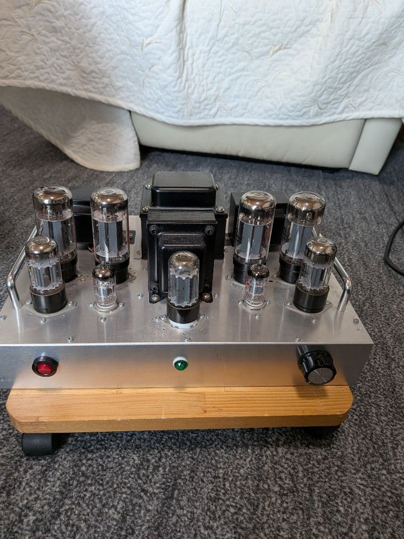 ジ*ビ様 自作真空管パワーアンプ現在使用中 6L6EH.6SN7EH.e88cc