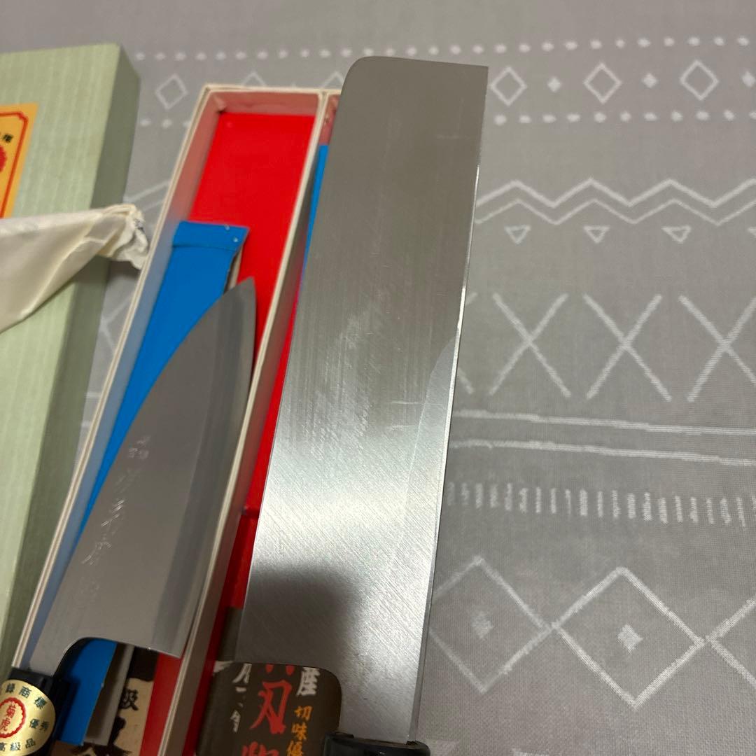 k*.様 【新品 未使用】菊虎 高級出刃包丁/ 菜切り包丁 ２本セット