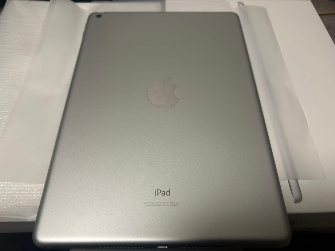 iPad 第9世代　64GB スペースグレー　wifiモデル　タッチペン付き