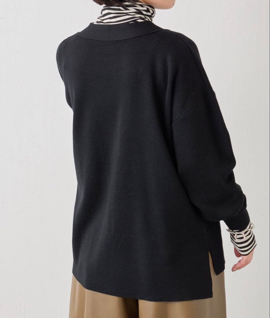 【美品】定価2.3万✴︎BEARDSLEY スムースVネックカーディガン　ブラック