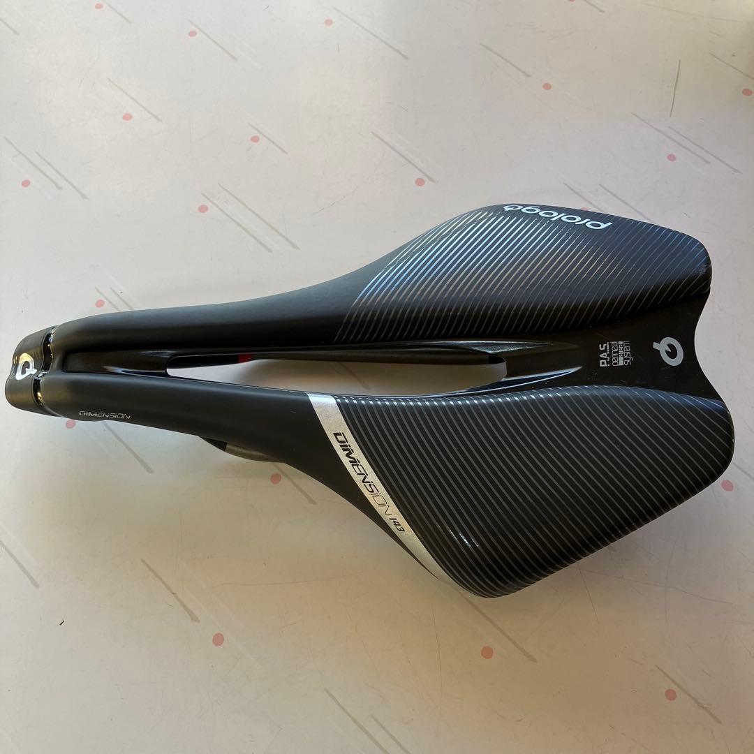 iGPSPORTのサイクルコンピューター「BiNavi」 サドル（おまけ）