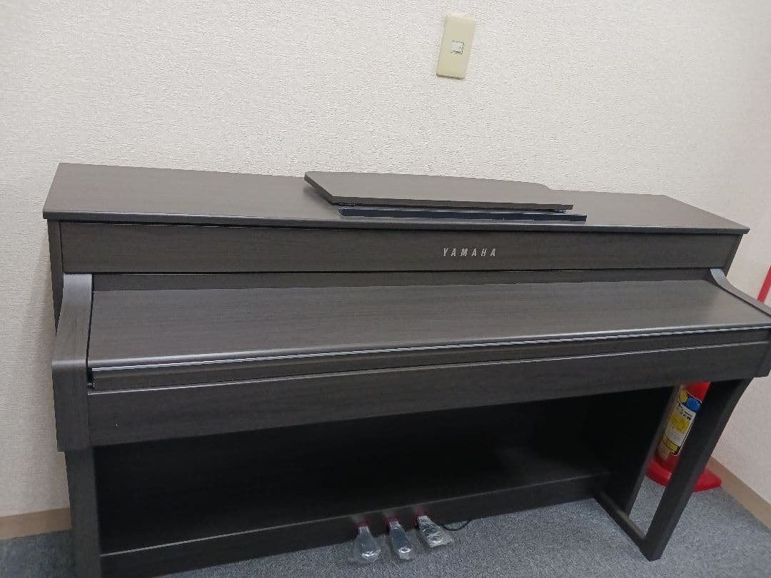 YAMAHA グラビノーバCLP635 電子ピアノ　ブラウン 美品　使用少