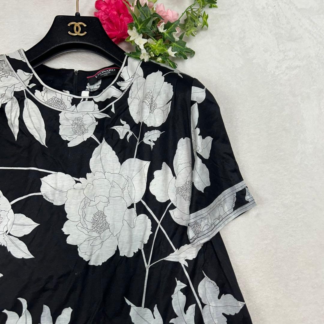 J443 美品 XL レオナール 花柄 半袖 カットソー レディース