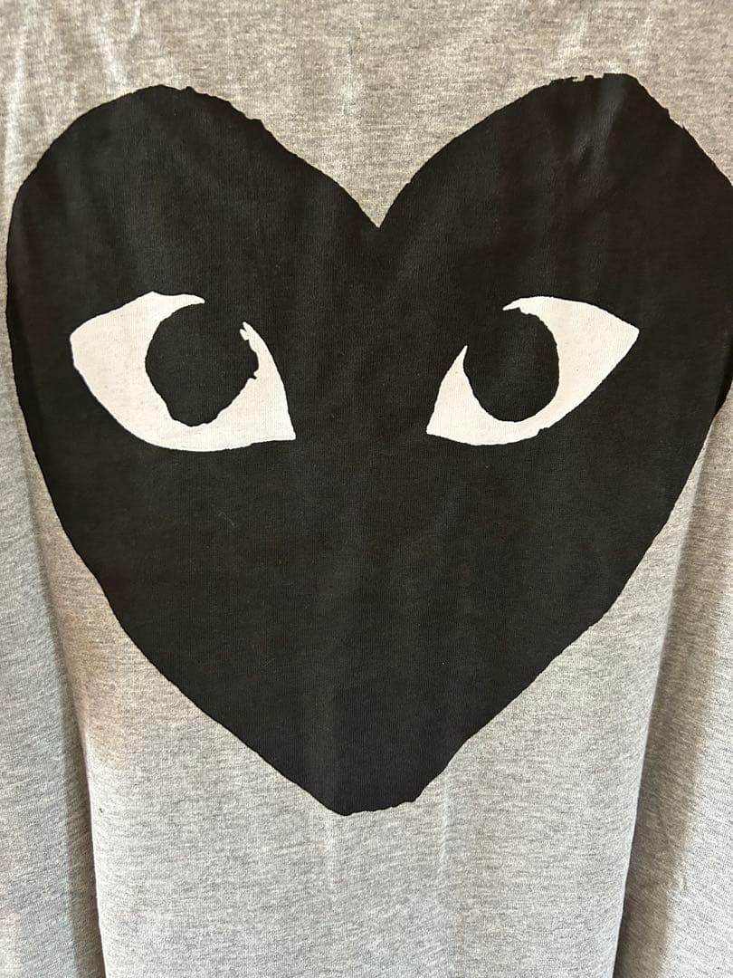 【オウ】新品 COMME des GARÇONS PLAY Tシャツ