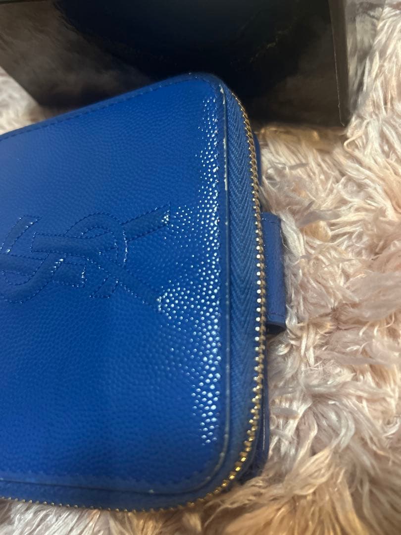 Yves Saint Laurent 二つ折り財布 青