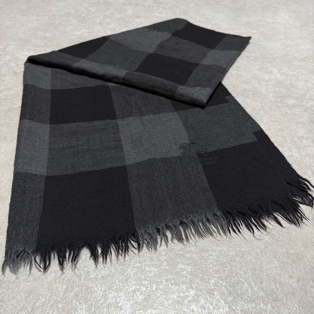 BURBERRY チェック柄マフラー ブラック系