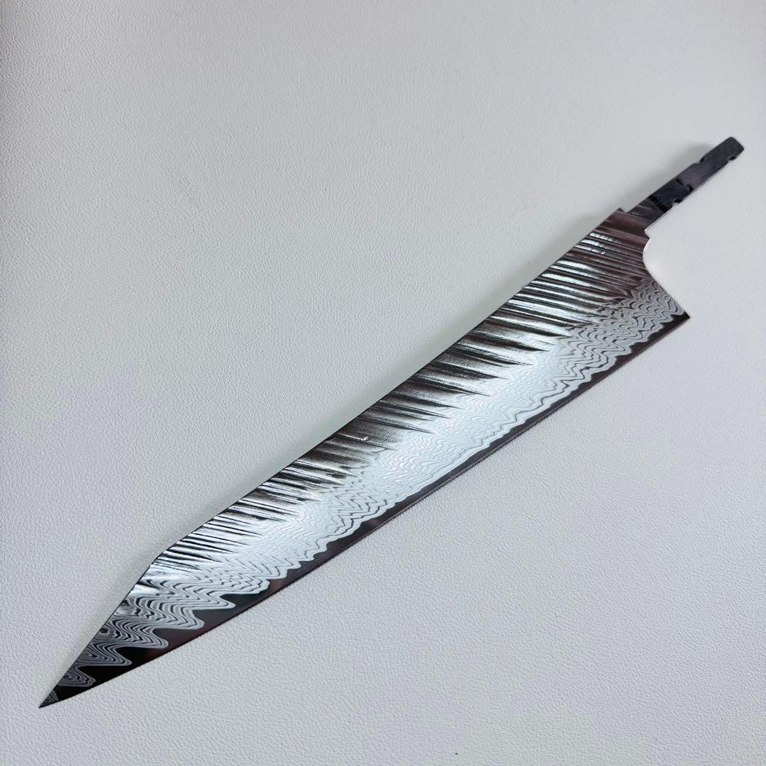 ゆう 切付牛刀 240mm ダマスカス　黒檀天然牛角八角柄