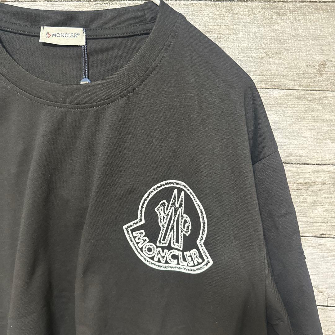 定価7万MONCLER ブラック Tシャツ