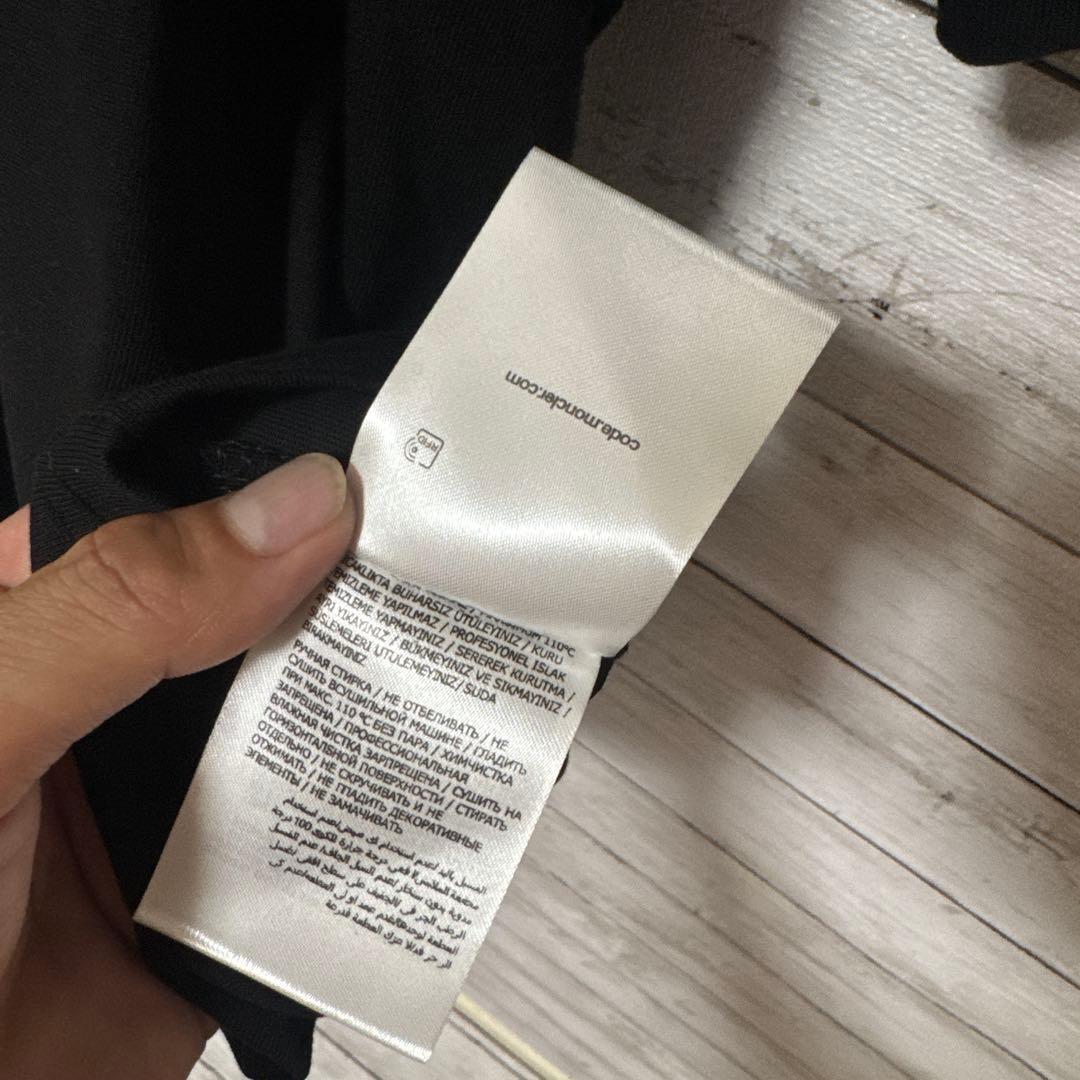 定価7万MONCLER ブラック Tシャツ