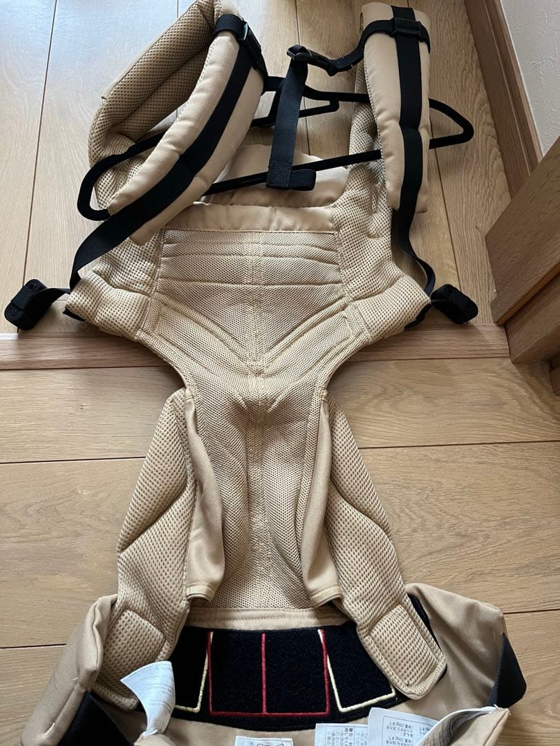 ergobaby ベージュ 抱っこ紐 メッシュ　OMNI360