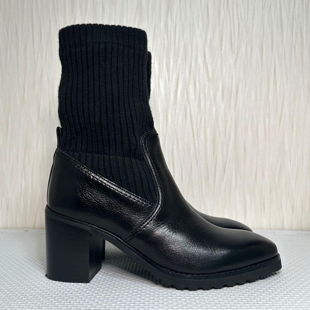 極美品⭐︎DIANA ダイアナ ソックスブーツ レザー　チャンキーヒール　23