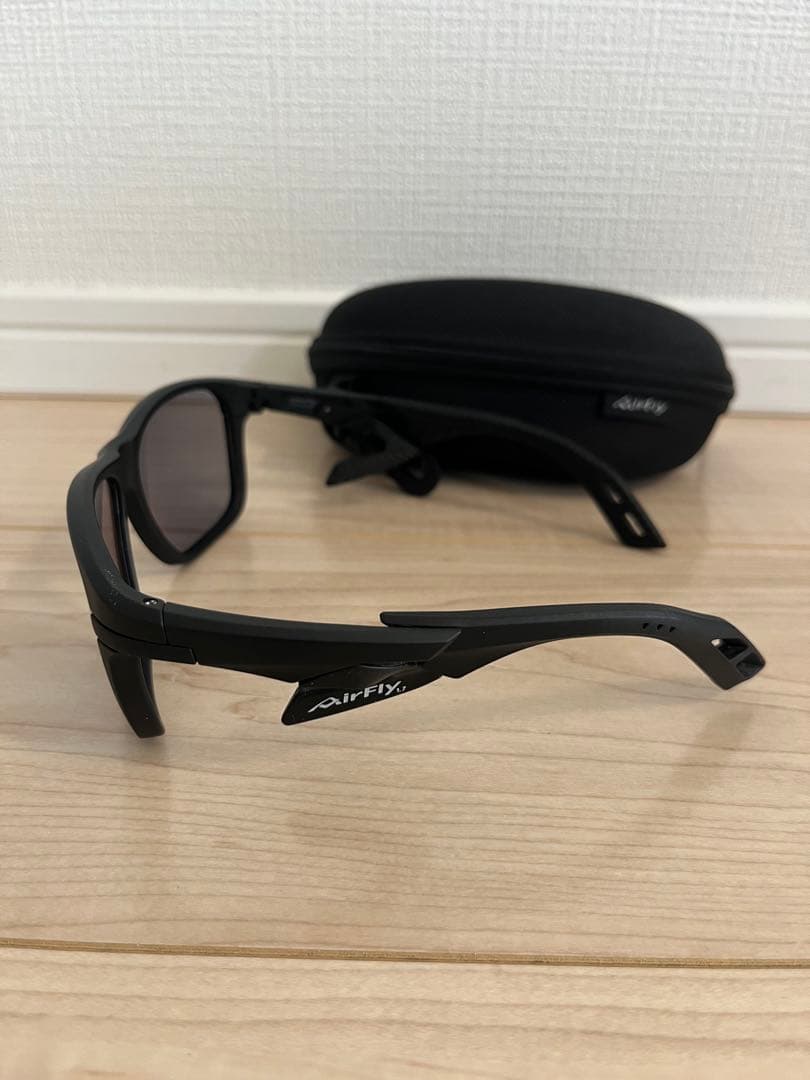 AirFly ブラック サングラス ケース付き