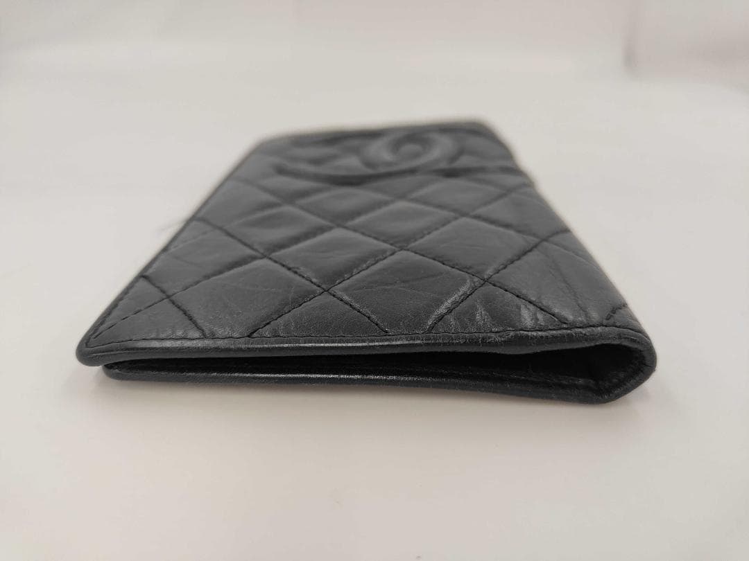 CHANEL シャネル　ブラック キルティング 二つ折り財布