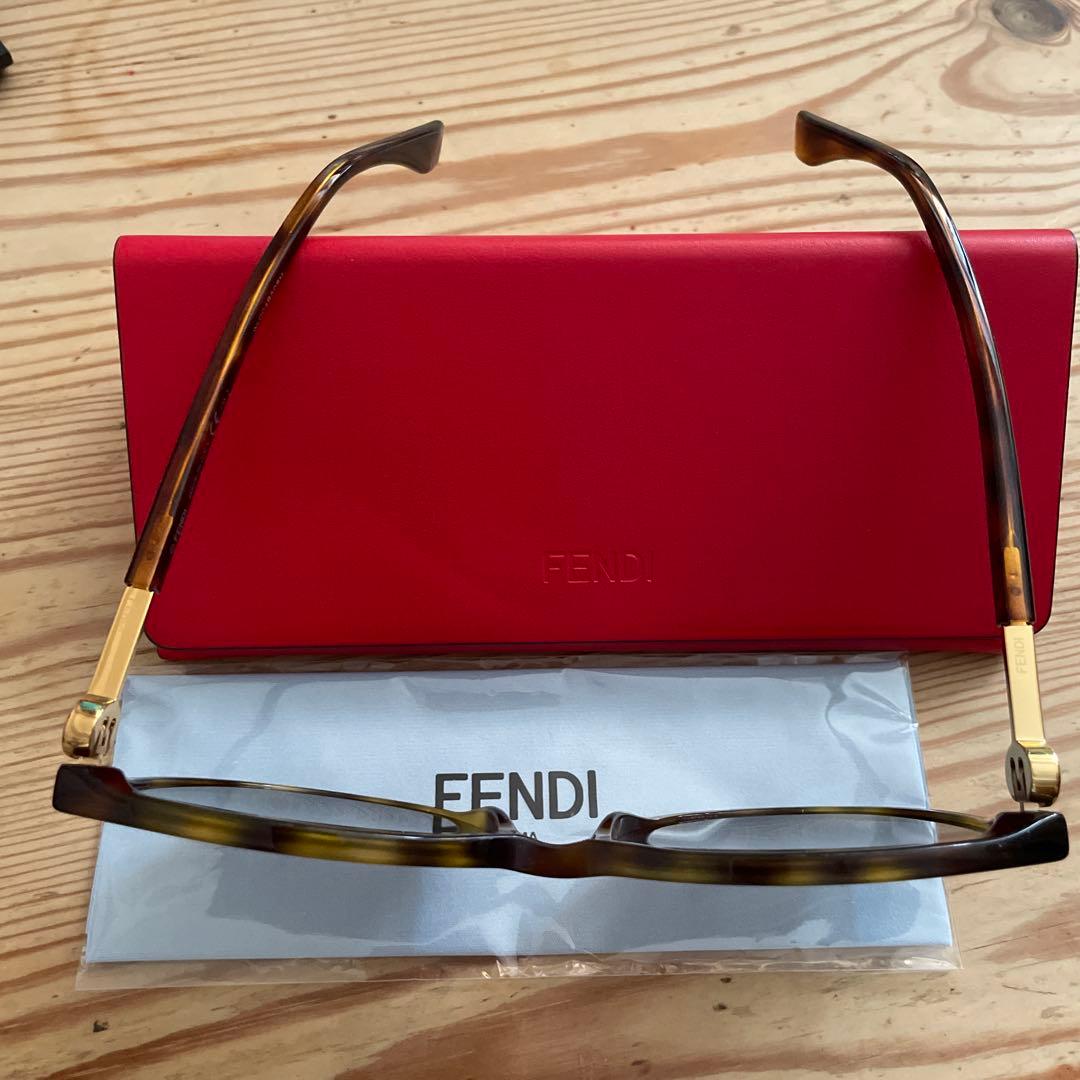 FENDI フェンディサングラス