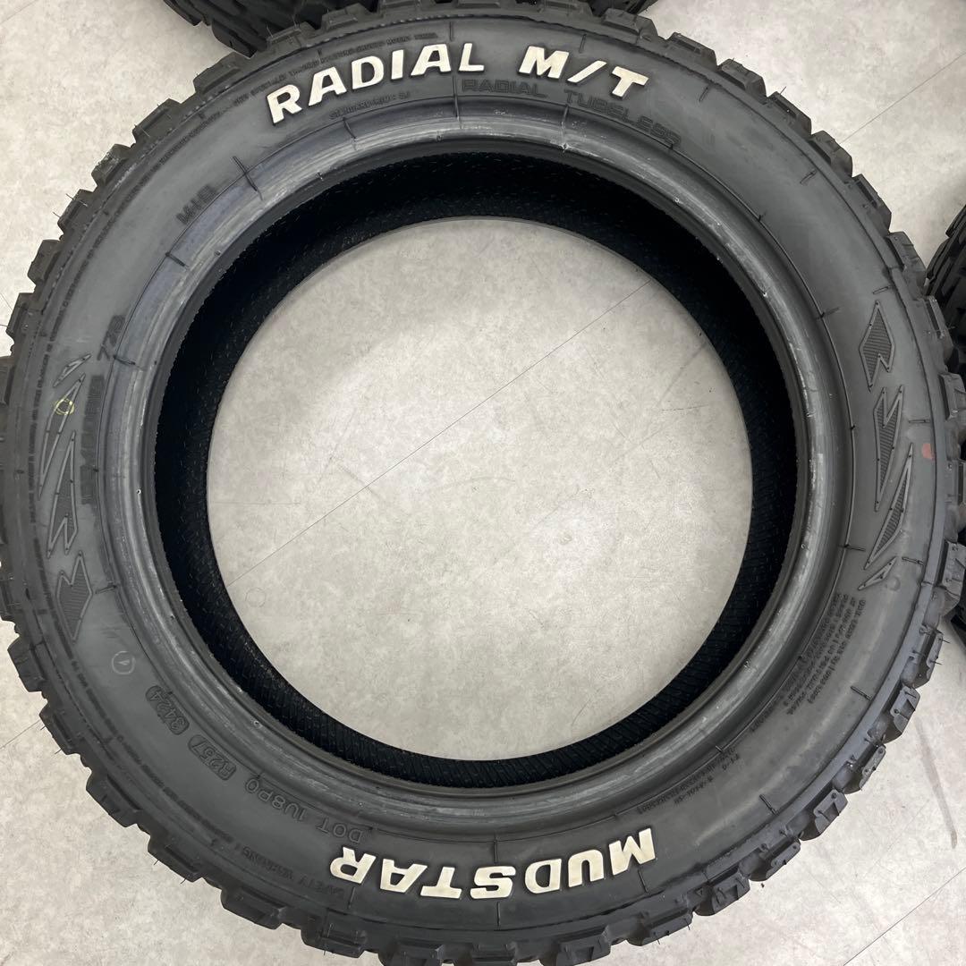 MUDSTAR RADIAL M/T　165/60R15 溝6.8mm