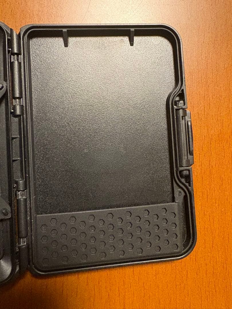 PELICAN カードガジェット　MagSafe ウォレット