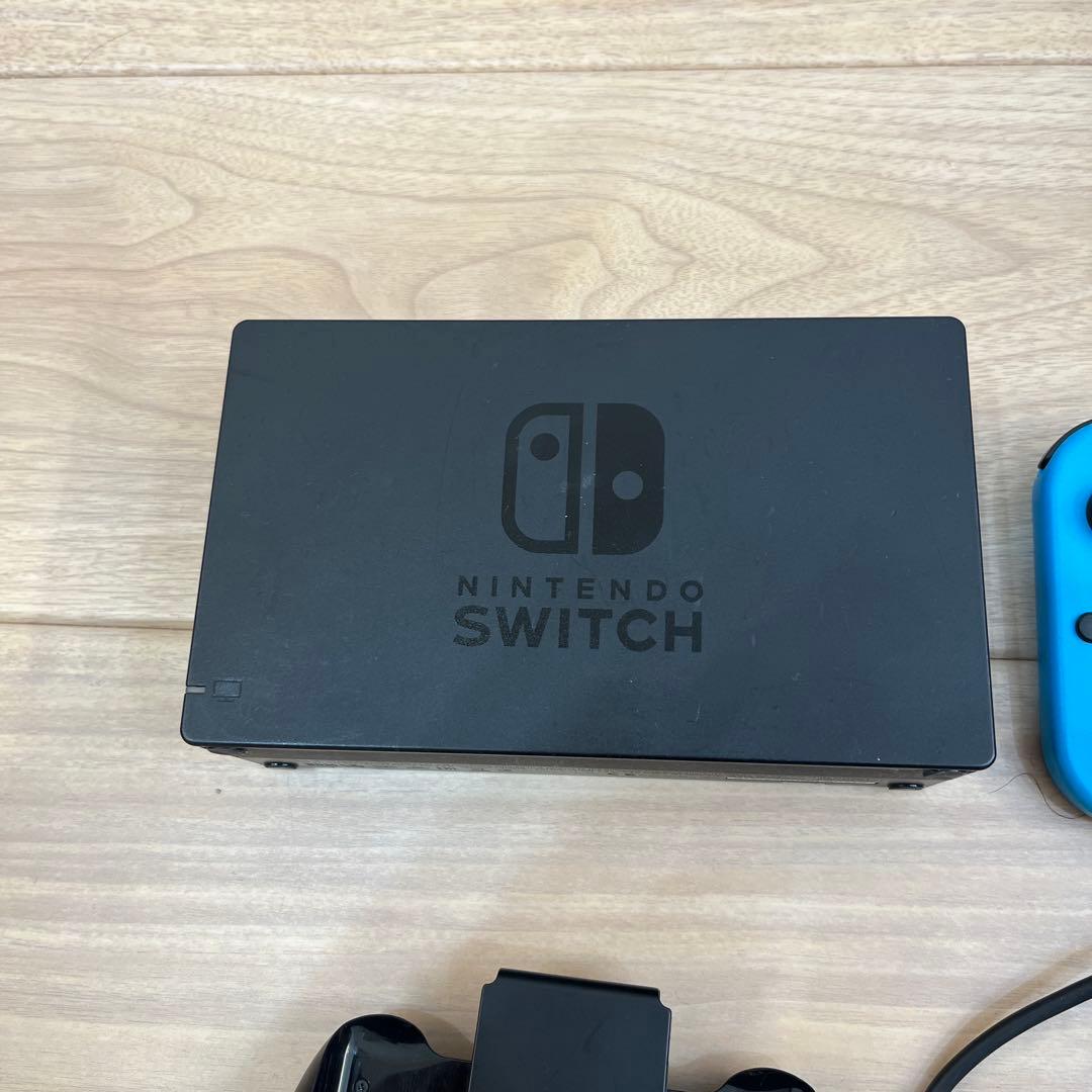 Nintendo Switch 本体 青/黒 付属品あり